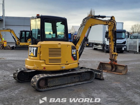 キャタピラー 305 E2 ミニショベル <10t