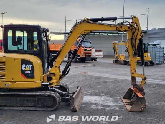 キャタピラー 305 E2 ミニショベル <10t