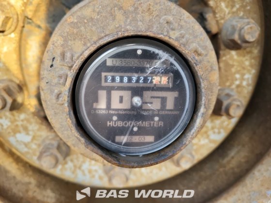 坚固的凯撒倾卸车