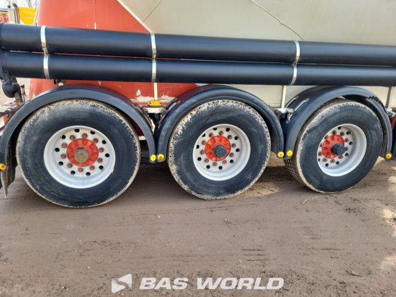 Feldbinder 料仓半拖车