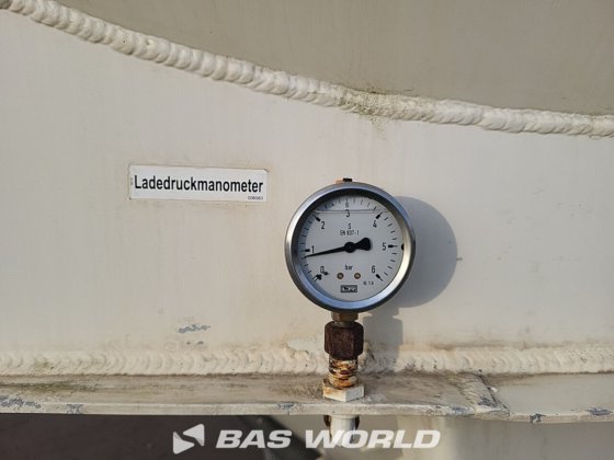 Feldbinder 料仓半拖车