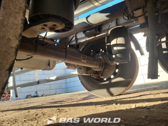 バンフールタンク・セミトレーラー