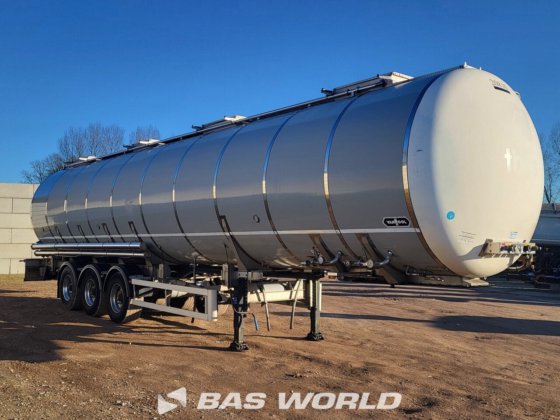 バンフールタンク・セミトレーラー