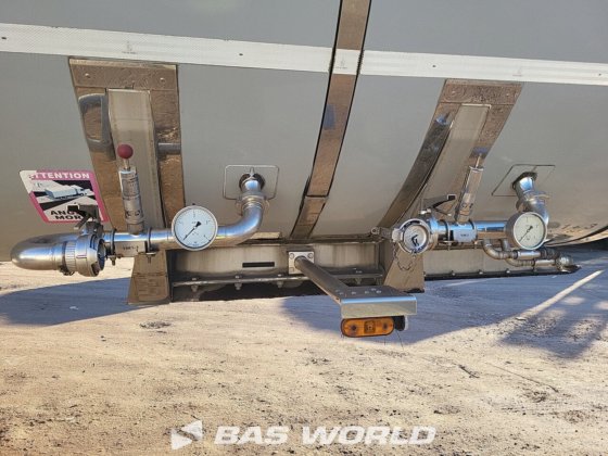 Van Hool 罐式半拖车