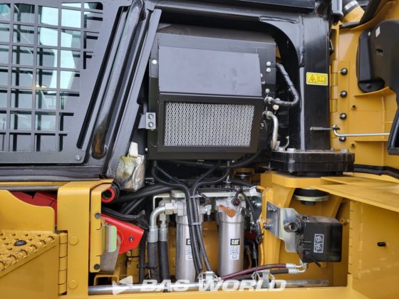 卡特彼勒 973 爬行装载机