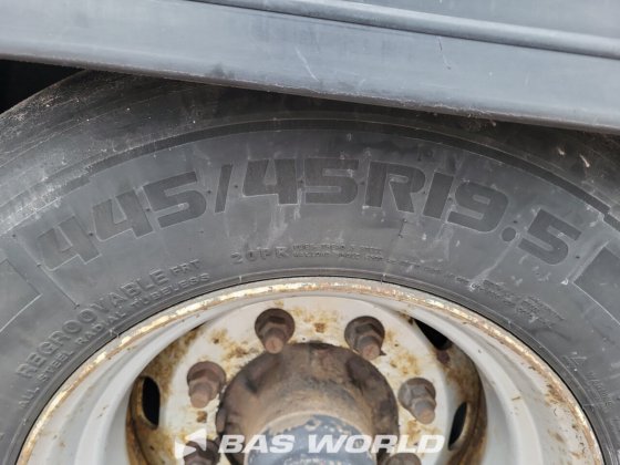 クローネカーテンサイドセミトレーラー