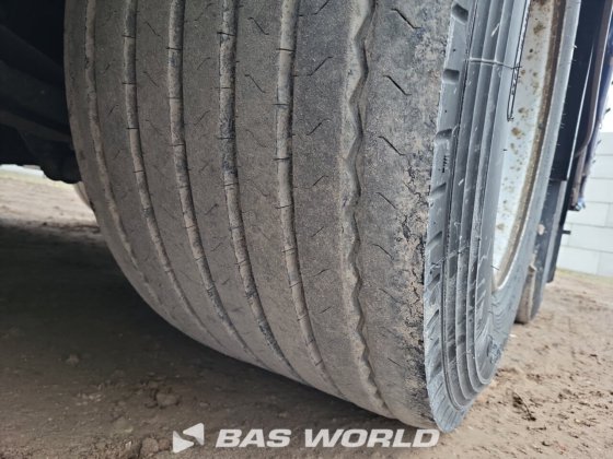 Krone 帘式半挂车