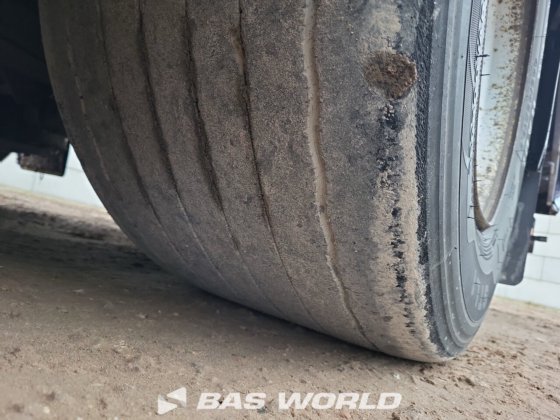 Krone 帘式半挂车