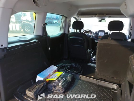 プジョー クローズドボックスバン