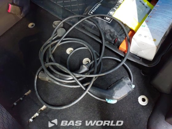 プジョー クローズドボックスバン