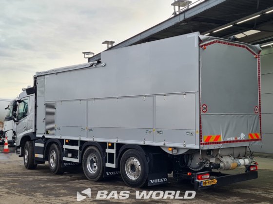 ボルボ FM 460 8X2 コンクリートポンプ