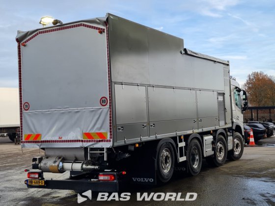 ボルボ FM 460 8X2 コンクリートポンプ