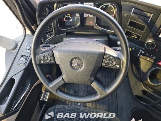梅赛德斯 Actros 1846 4X2 拖拉机组