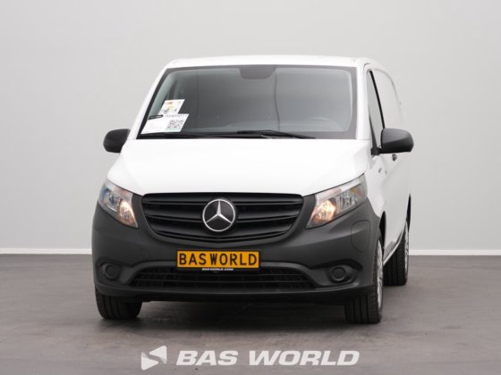 奔驰封闭箱式货车