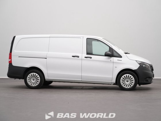 奔驰封闭箱式货车