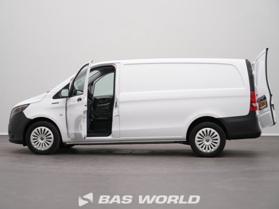 奔驰封闭箱式货车