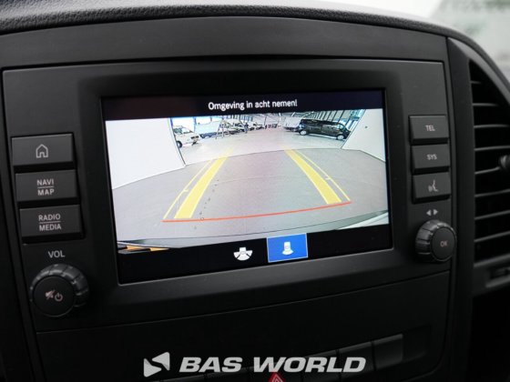 奔驰封闭箱式货车