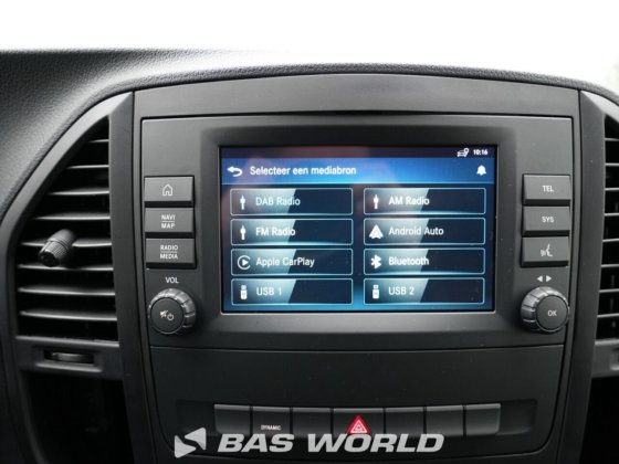 奔驰封闭箱式货车