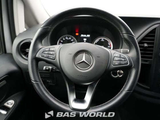 メルセデス・クローズド・ボックス・バン