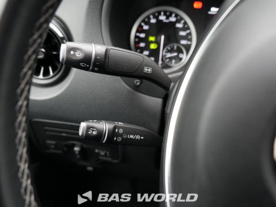 メルセデス・クローズド・ボックス・バン