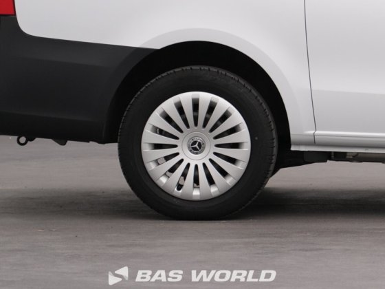 メルセデス・クローズド・ボックス・バン