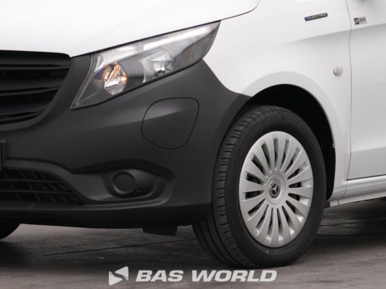 メルセデス・クローズド・ボックス・バン