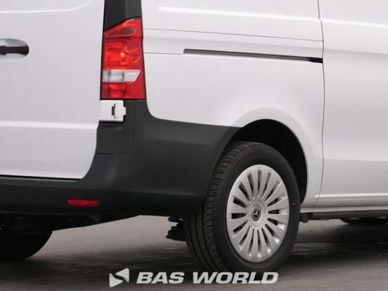 メルセデス・クローズド・ボックス・バン