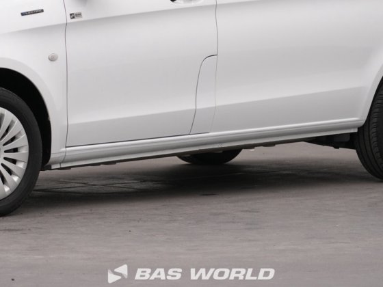 メルセデス・クローズド・ボックス・バン