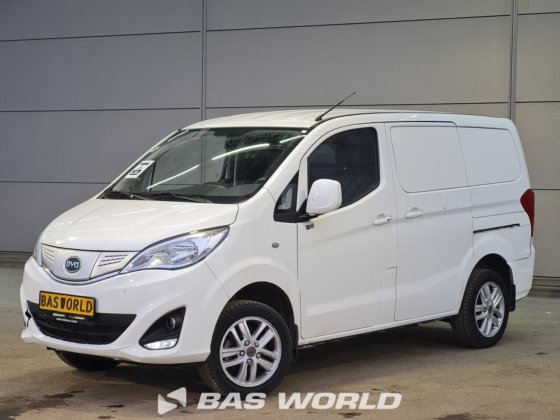 BYD封闭式厢式车