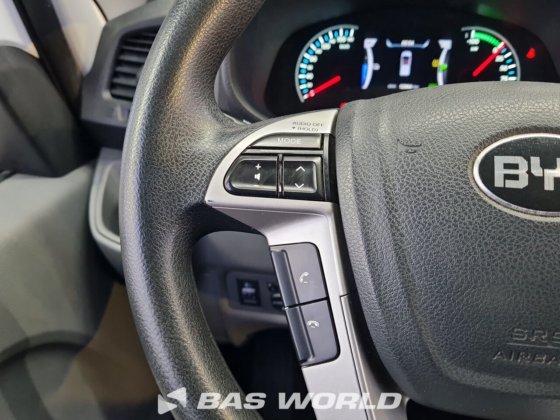 BYD封闭式厢式车