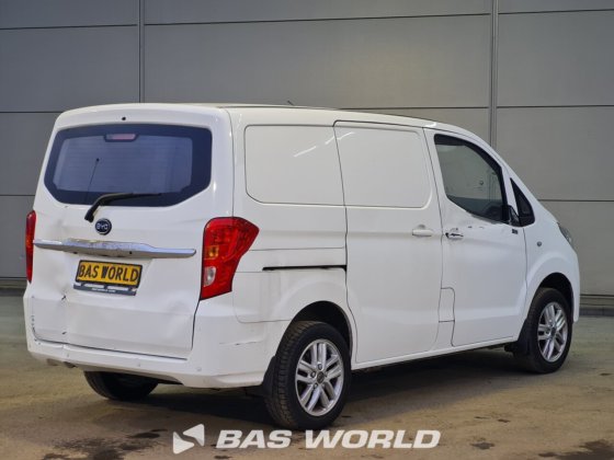 BYD封闭式厢式车