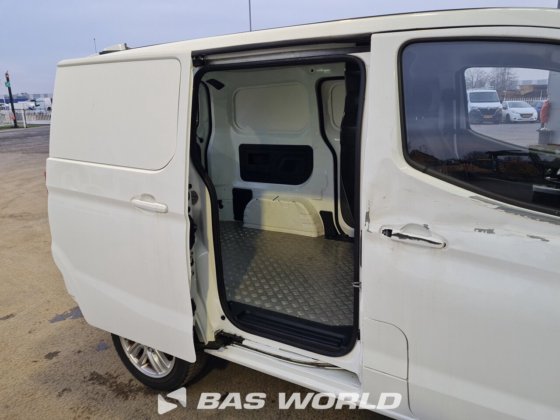 BYD封闭式厢式车