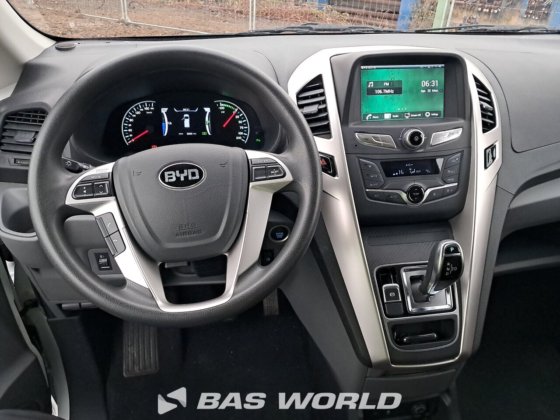 BYD クローズドボックスバン