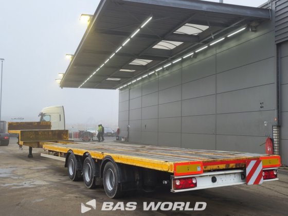 TRAX 低架半挂车