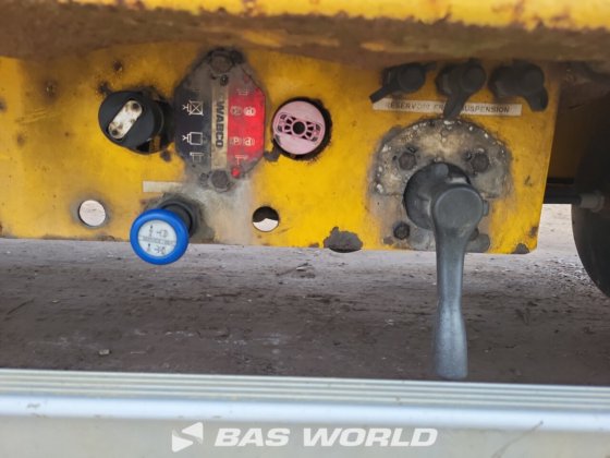 TRAX 低架半挂车