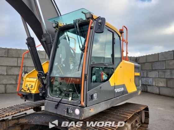 沃尔沃 EC220 E L 履带式挖掘机