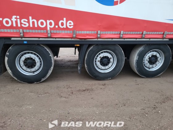 Krone 帘式半挂车