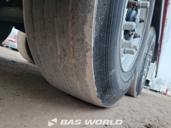 クローネカーテンサイドセミトレーラー