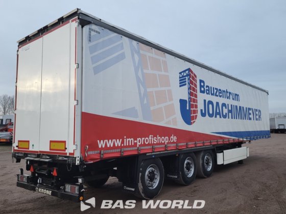 クローネカーテンサイドセミトレーラー