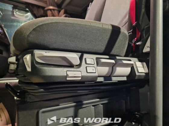 雷诺 T 520 4X2 拖拉机组