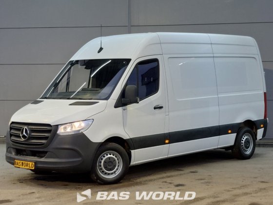 メルセデス スプリンター 311 CDI クローズド・ボックス・バン