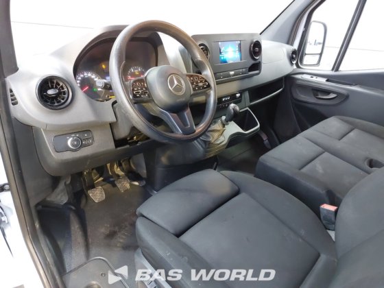 メルセデス スプリンター 311 CDI クローズド・ボックス・バン