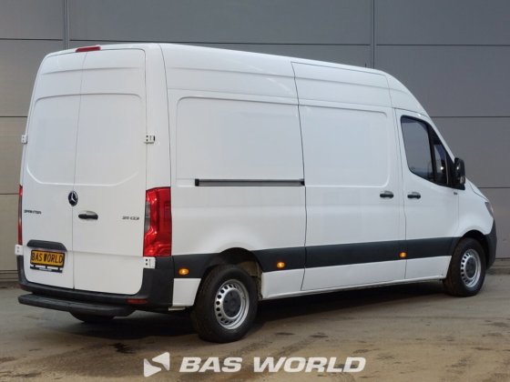 メルセデス スプリンター 311 CDI クローズド・ボックス・バン