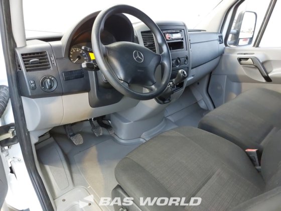 メルセデス スプリンター 513 CDI ボックスボディ