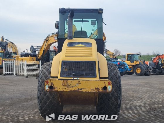 Caterpillar CS563 E Single drum