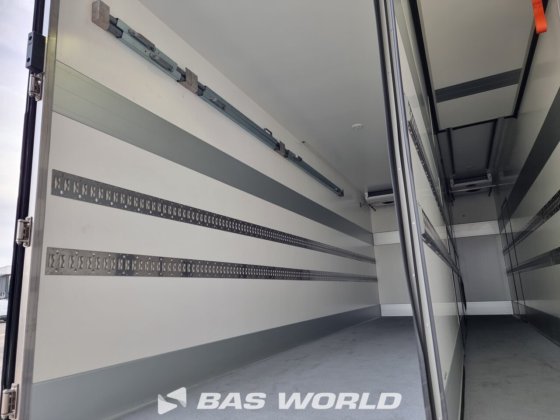 ボルボ 4X2 冷蔵トラック