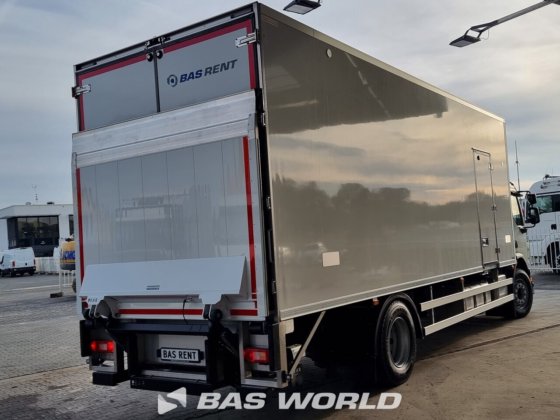 ボルボ 4X2 冷蔵トラック