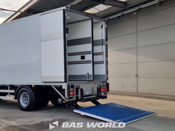 ボルボ 4X2 冷蔵トラック