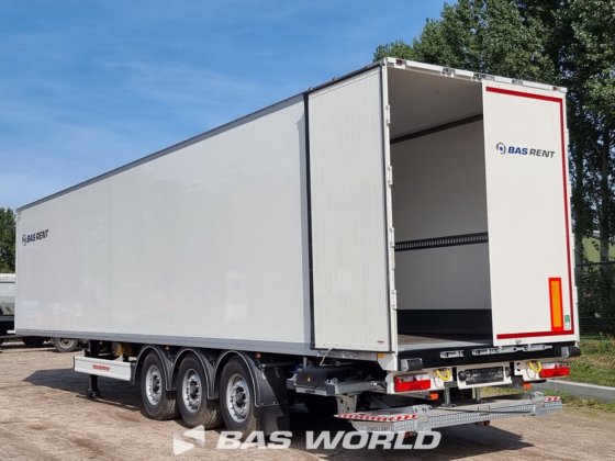 Kässbohrer 封闭箱体半挂车