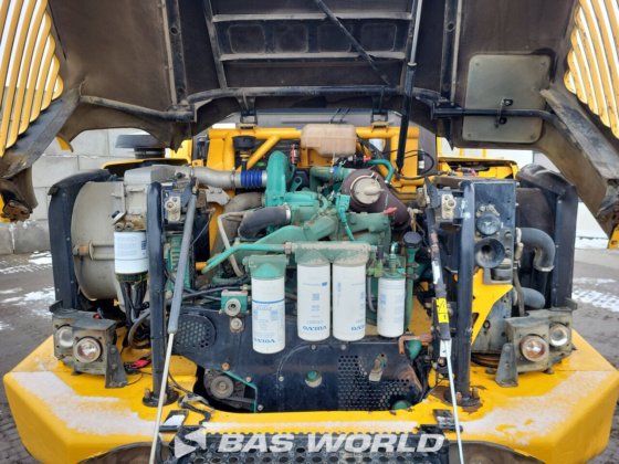 沃尔沃 A25 D 自卸车